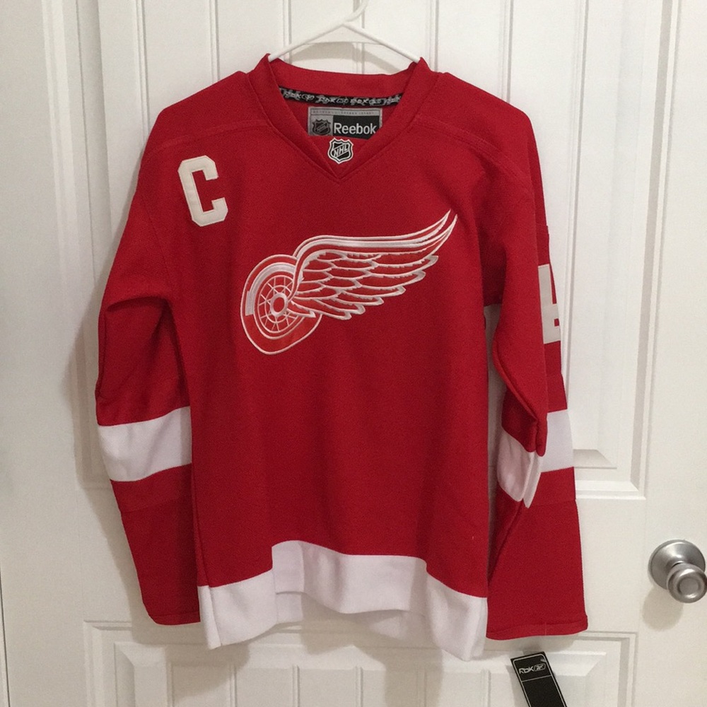 Detroit Red Wings Zetterberg captain jersey